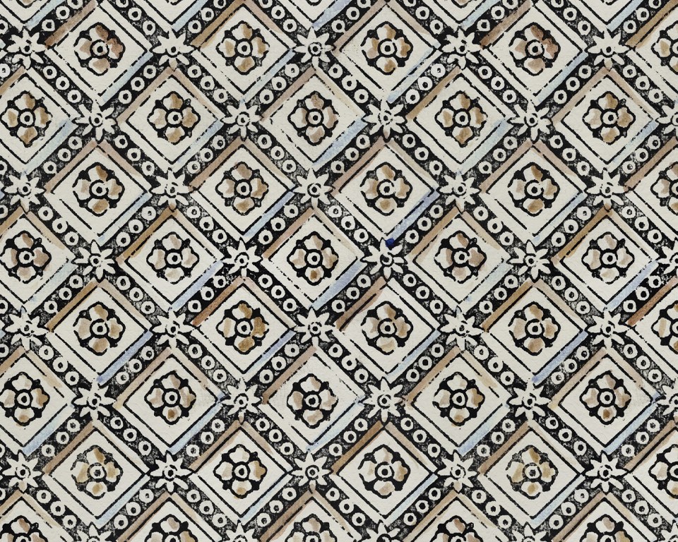 Wallpaper - Domino pattern with flowers and diamonds