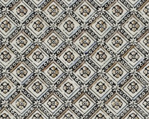 Wallpaper - Domino pattern with flowers and diamonds