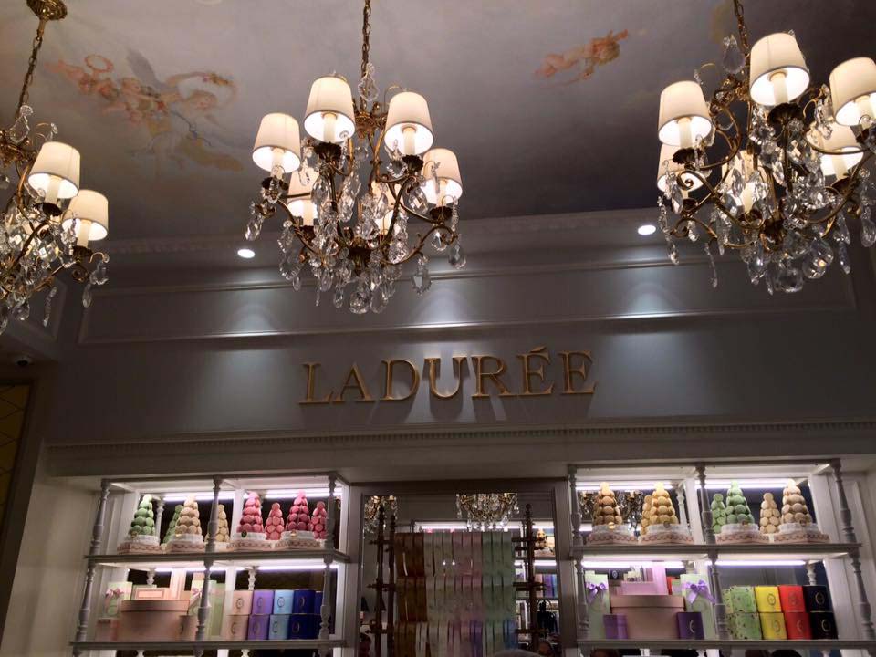 Décoration des salons Ladurée